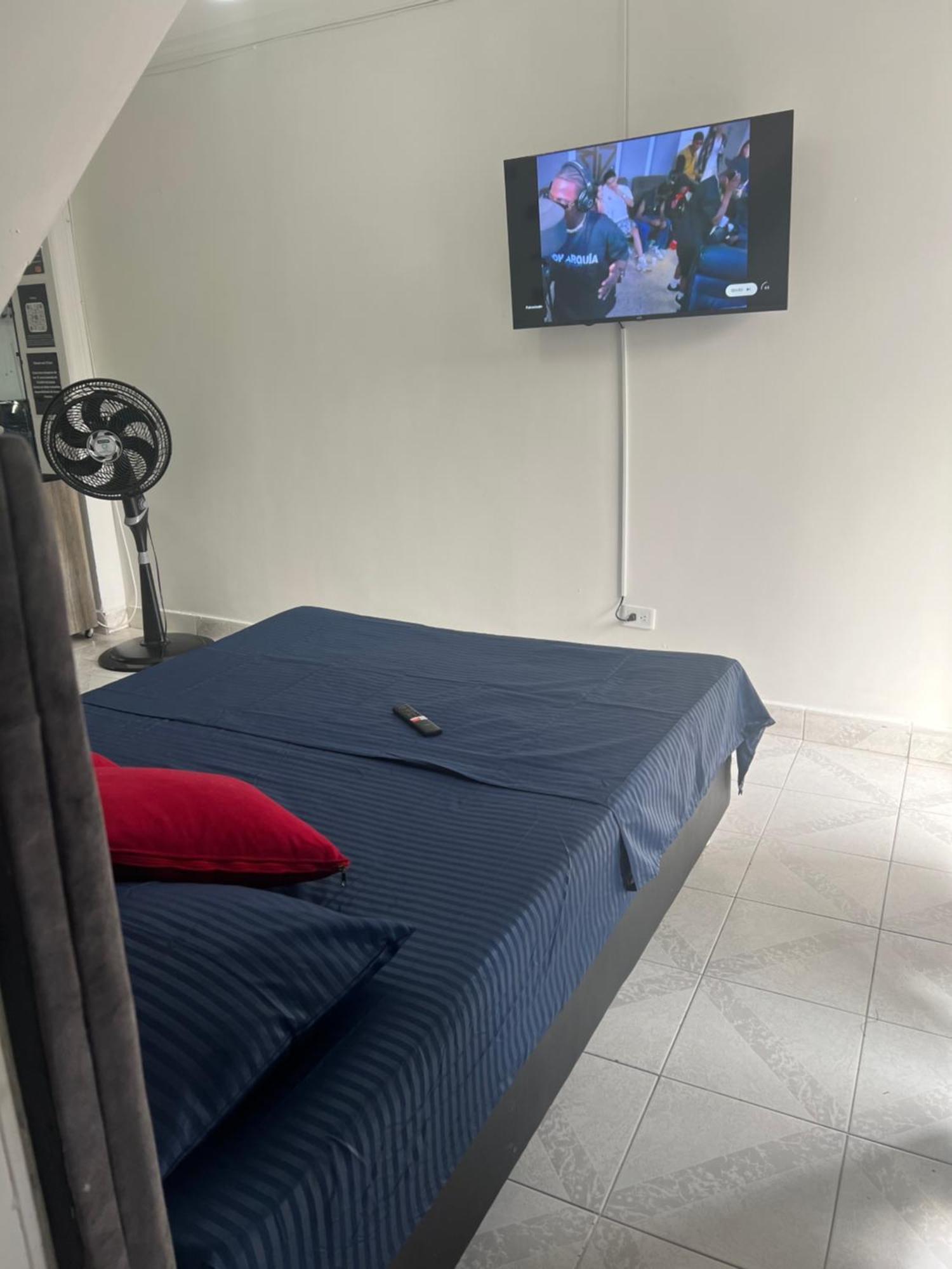 Apartatour-comuna Trece Medellin